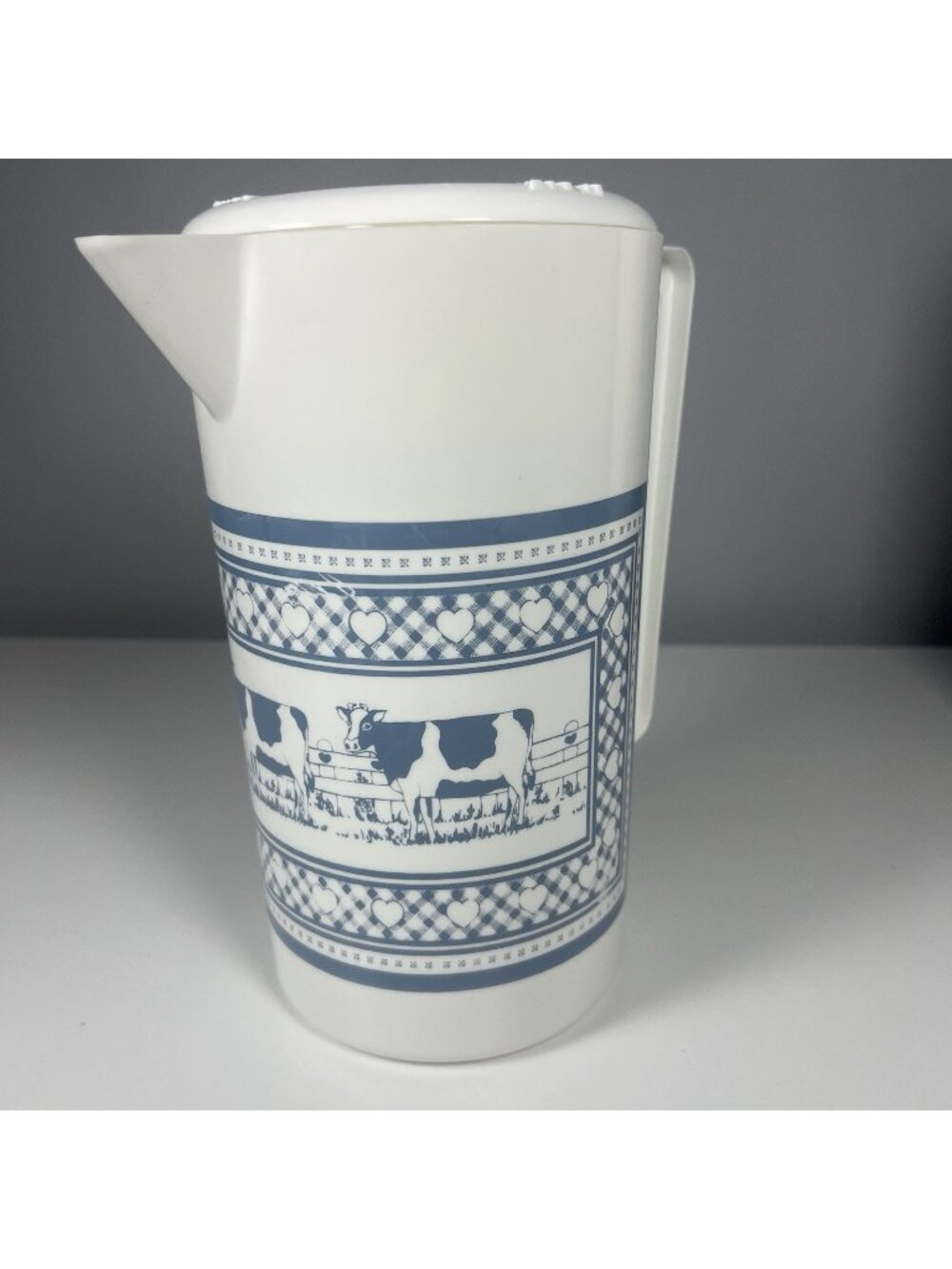 Vintage Sears 2 Qt Plastic Pitcher w/ Strainer Lid Cow Design Cottage